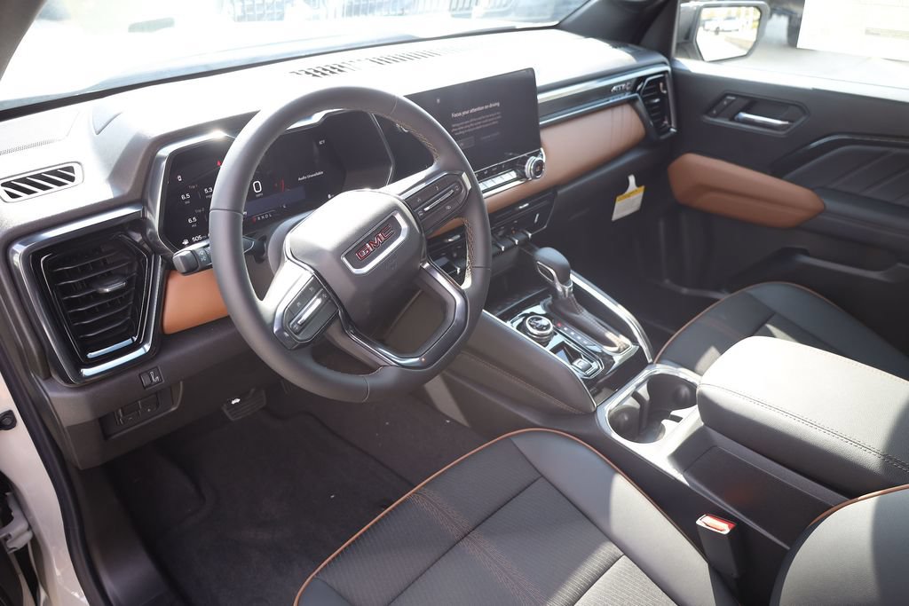 New 2026 GMC Canyon AT4 AWD/4WD image 12