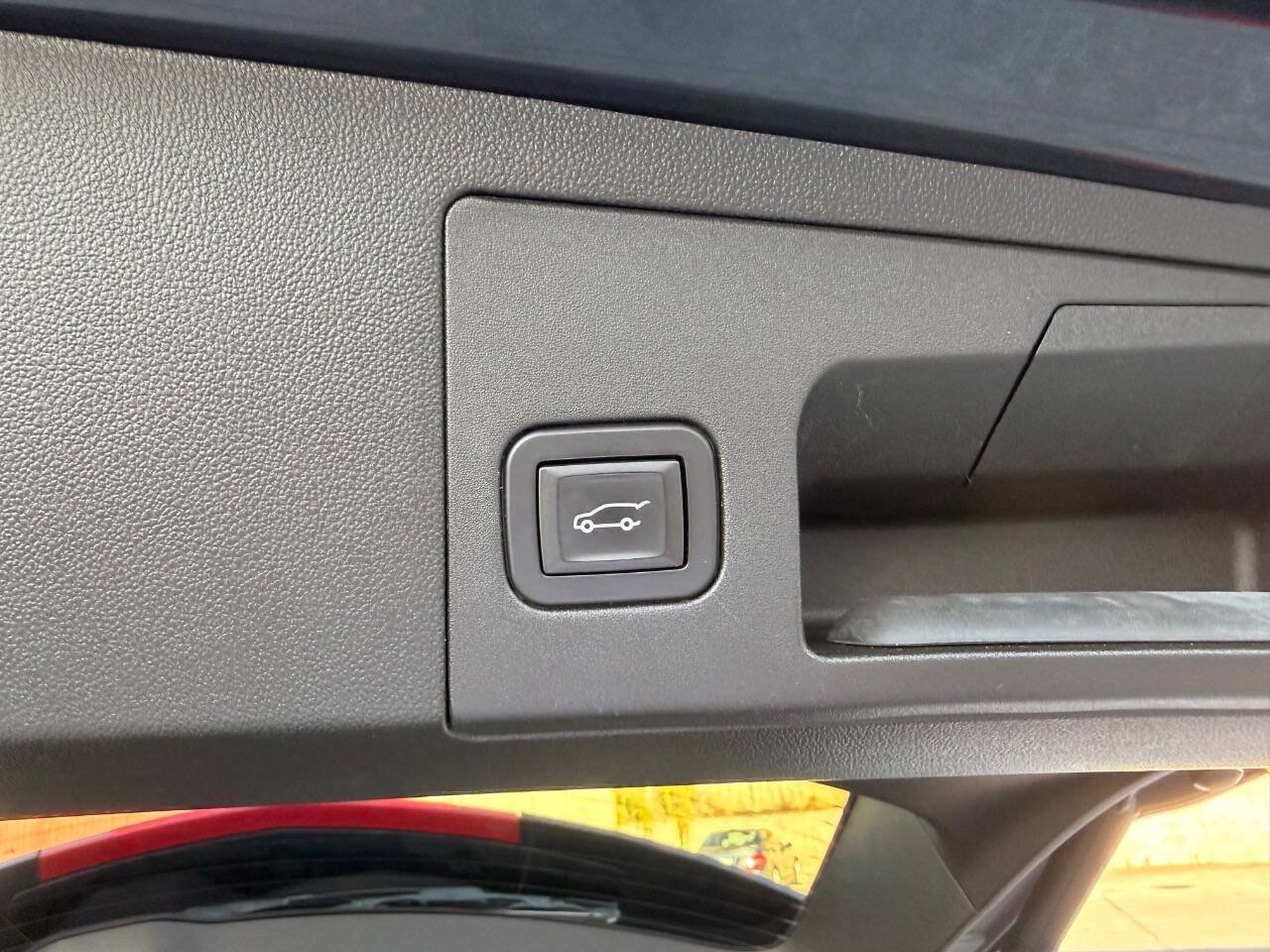 Used 2019 Cadillac XT5 FWD image 35