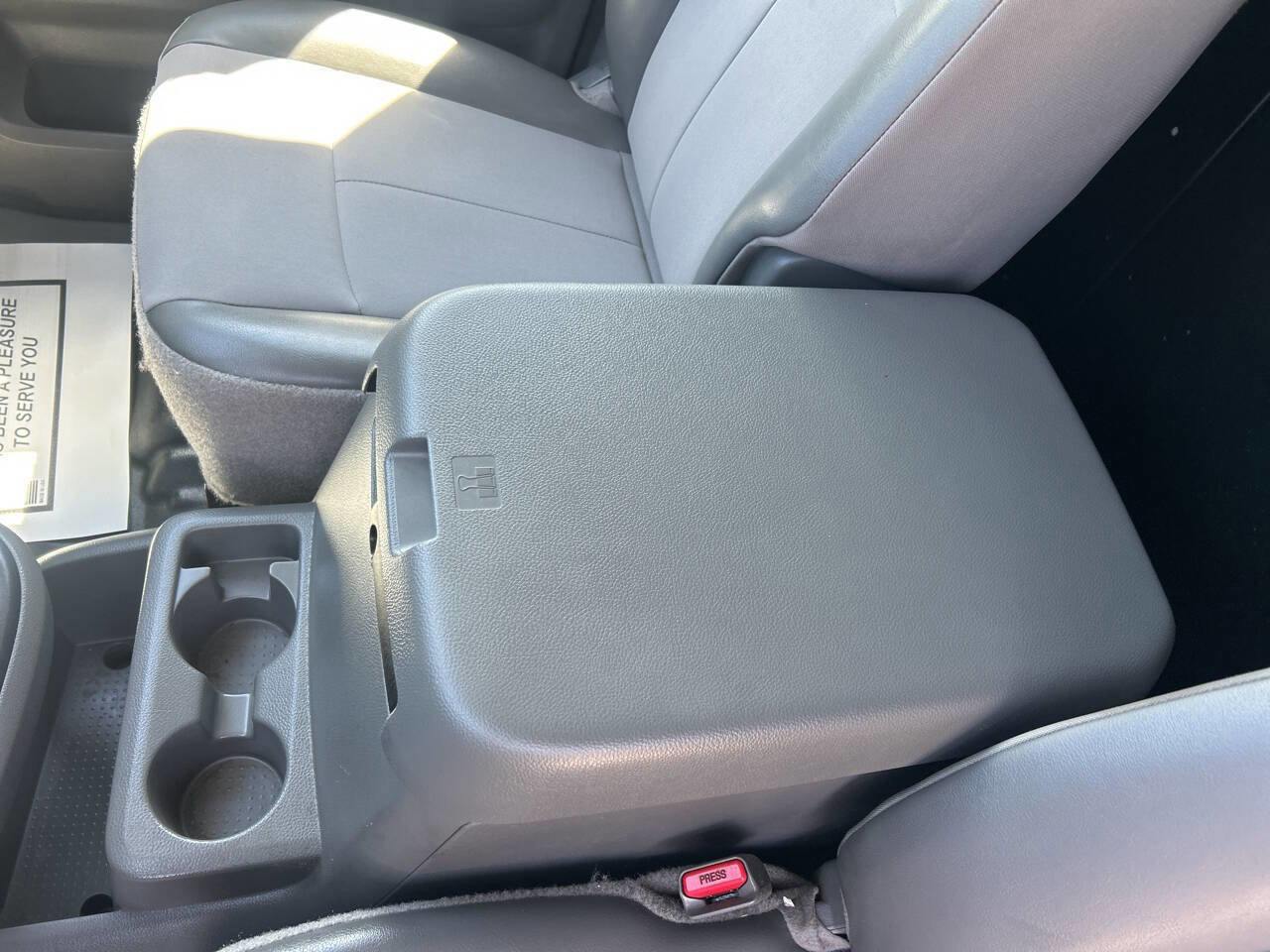 Used 2018 Nissan NV 2500 SV image 17