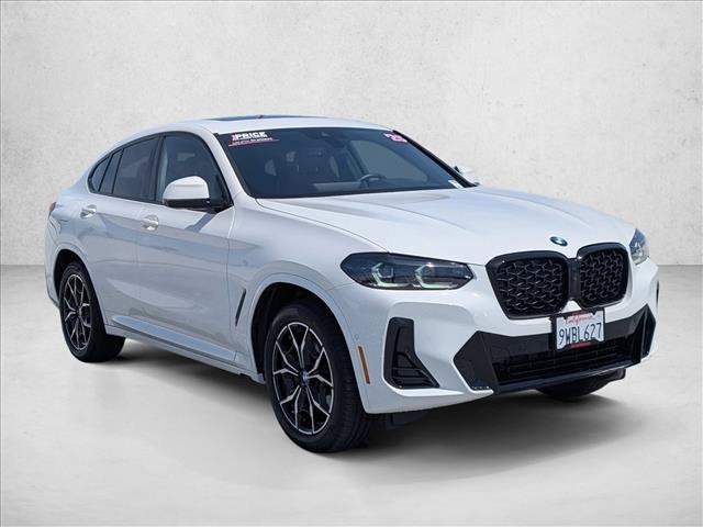 Used 2025 BMW X4 xDrive30i w/ Premium Package AWD/4WD image 3