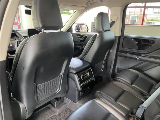 Used 2023 Lincoln Aviator AWD image 29