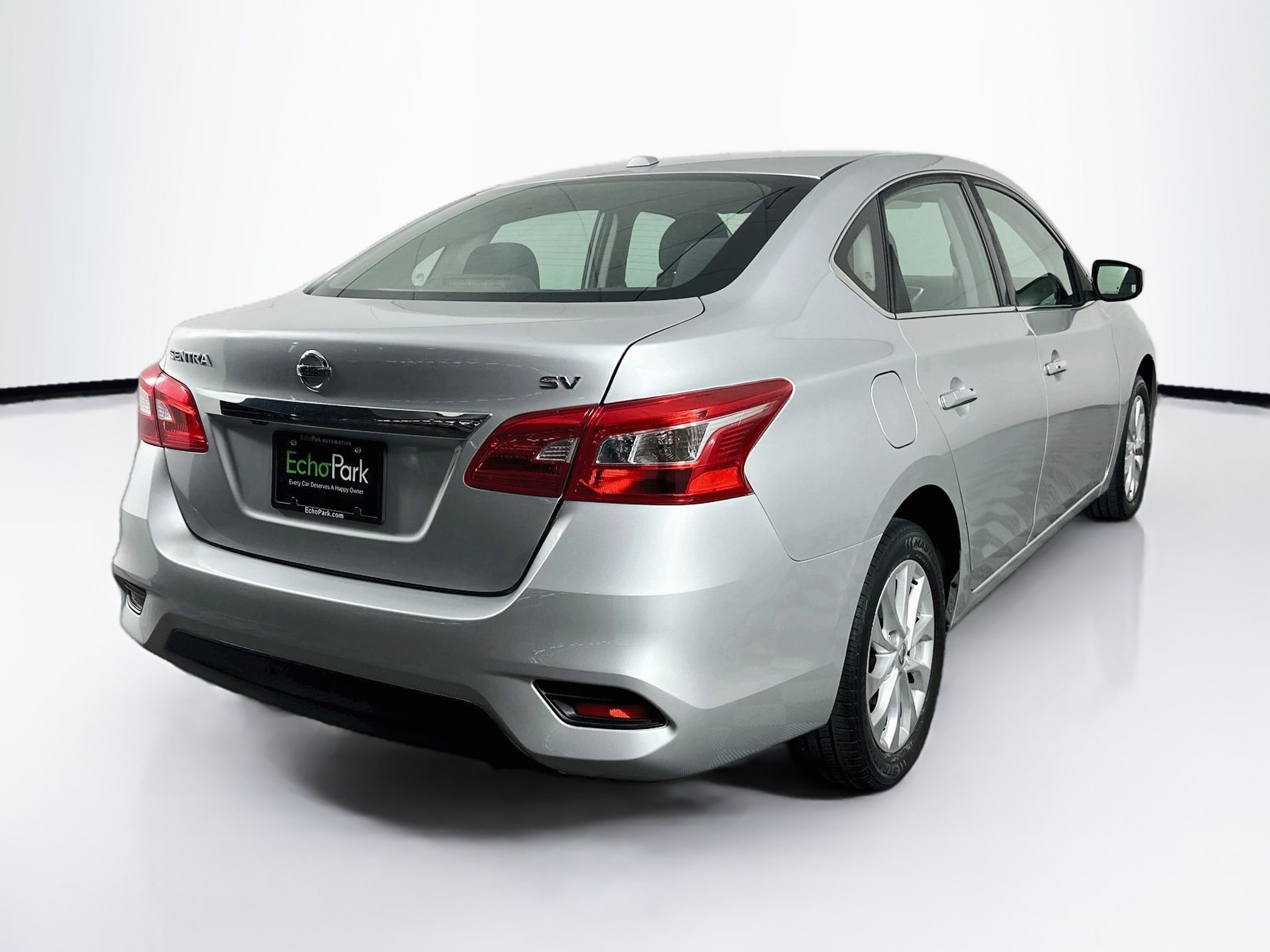 Used 2019 Nissan Sentra SV FWD image 9