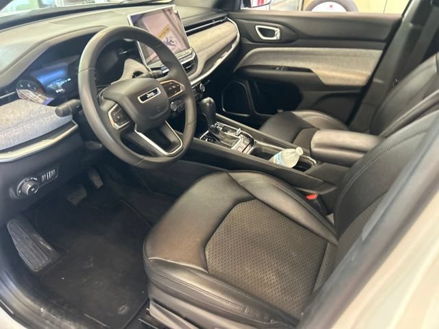 Used 2024 Jeep Compass Latitude AWD/4WD image 20