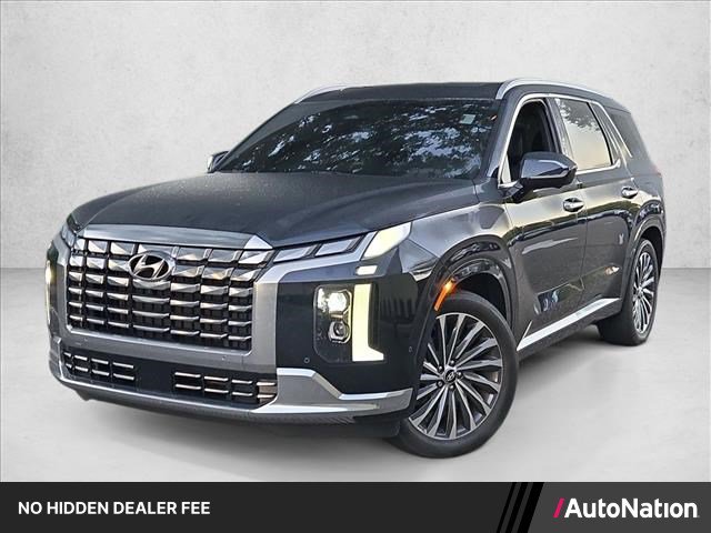 Used 2023 Hyundai Palisade Calligraphy w/ Winter Package FWD image 1