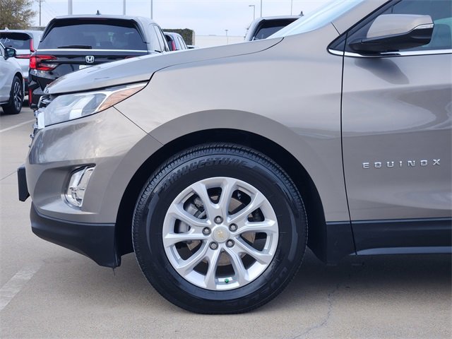 Used 2019 Chevrolet Equinox LT w/ Sun & Navigation Package image 7