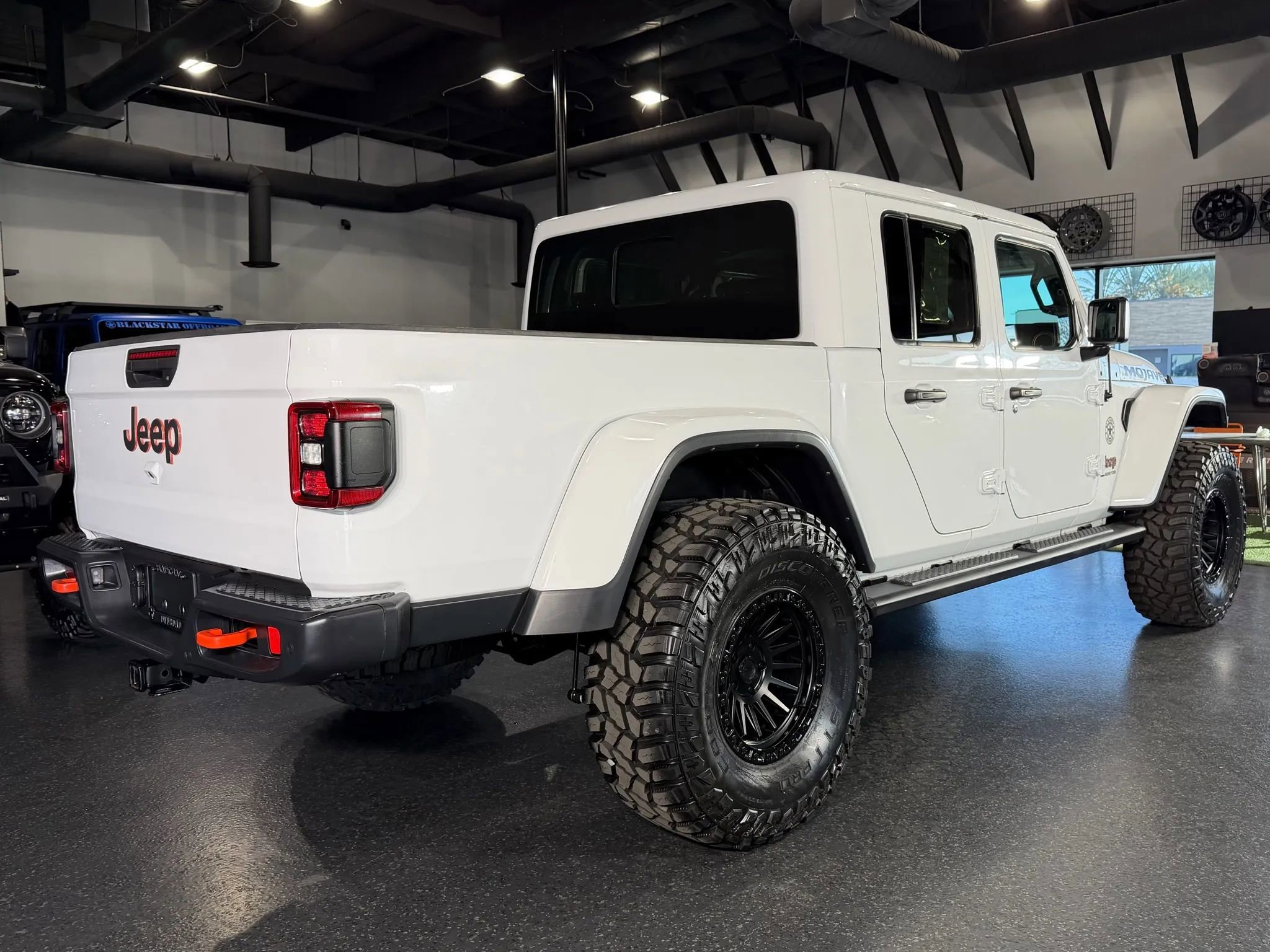 Used 2021 Jeep Gladiator Mojave AWD/4WD image 15