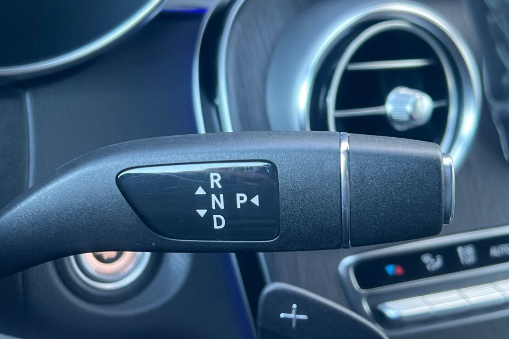 Used 2022 Mercedes-Benz GLC 300 4MATIC image 18