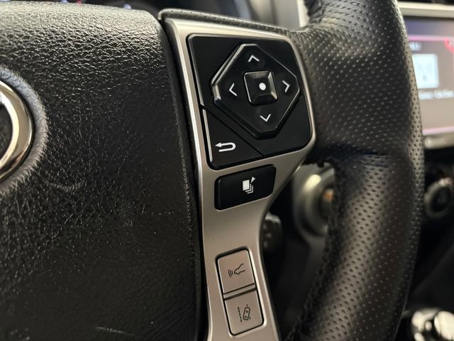 Used 2022 Toyota 4Runner TRD Sport AWD/4WD image 15