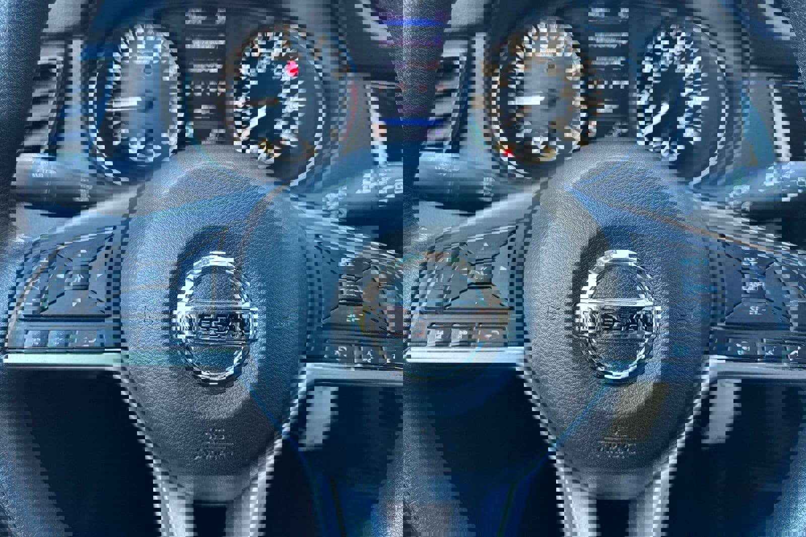 Used 2020 Nissan Rogue S image 23