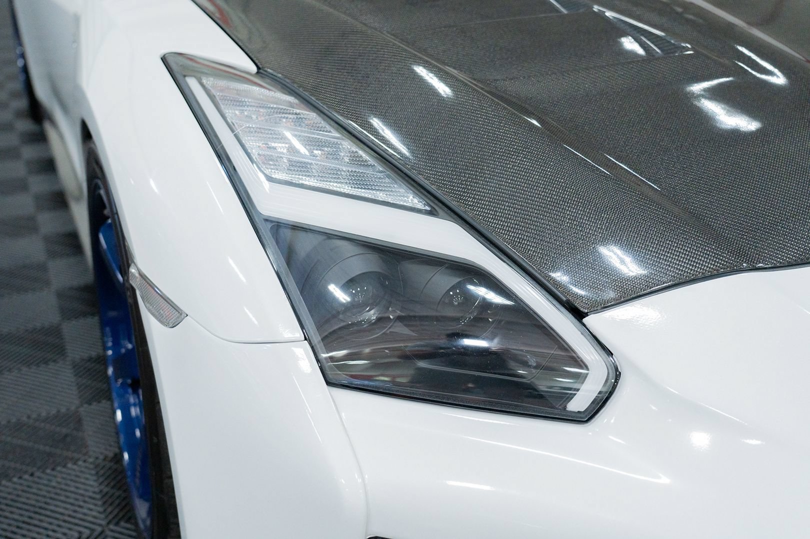 Used 2009 Nissan GT-R Premium AWD/4WD image 15