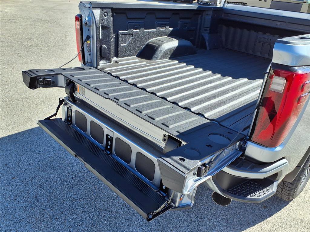 New 2026 GMC Sierra 2500 Denali w/ Denali Reserve Package image 23