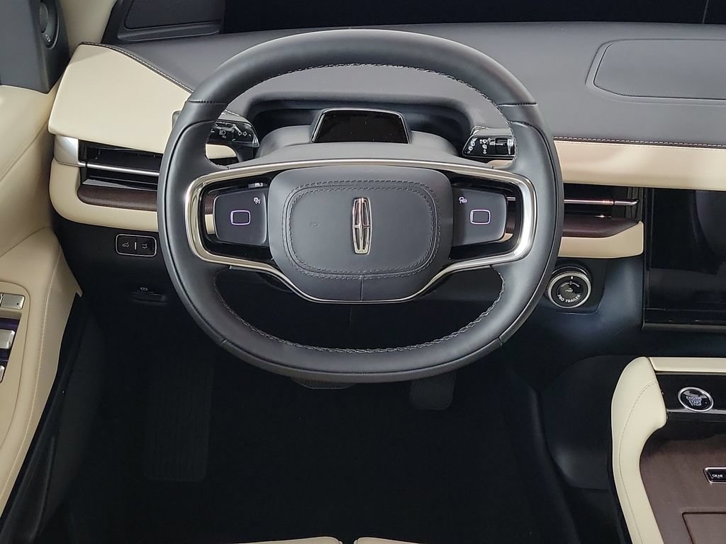 New 2027 Lincoln Navigator Premiere RWD image 12