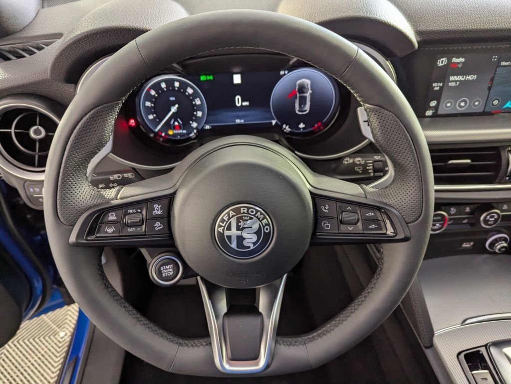 New 2025 Alfa Romeo Stelvio Sprint w/ Convenience Package image 18