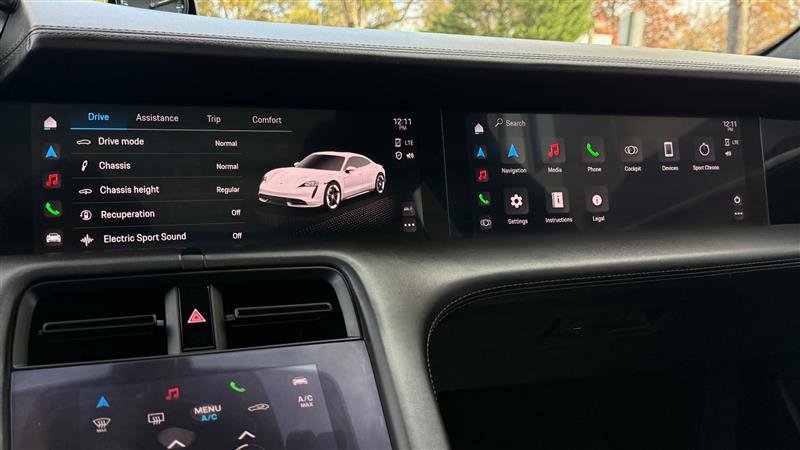 Used 2022 Porsche Taycan GTS image 40