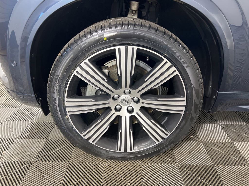 Used 2025 Volvo XC90 B6 Ultra w/ Protection Package image 17