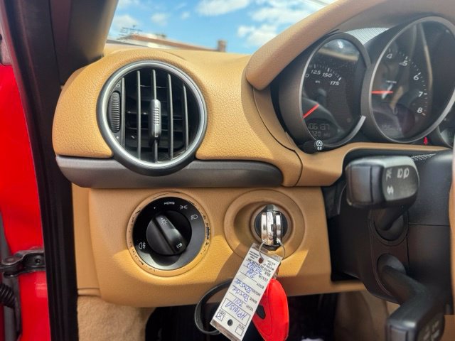 Used 2011 Porsche Boxster RWD image 31