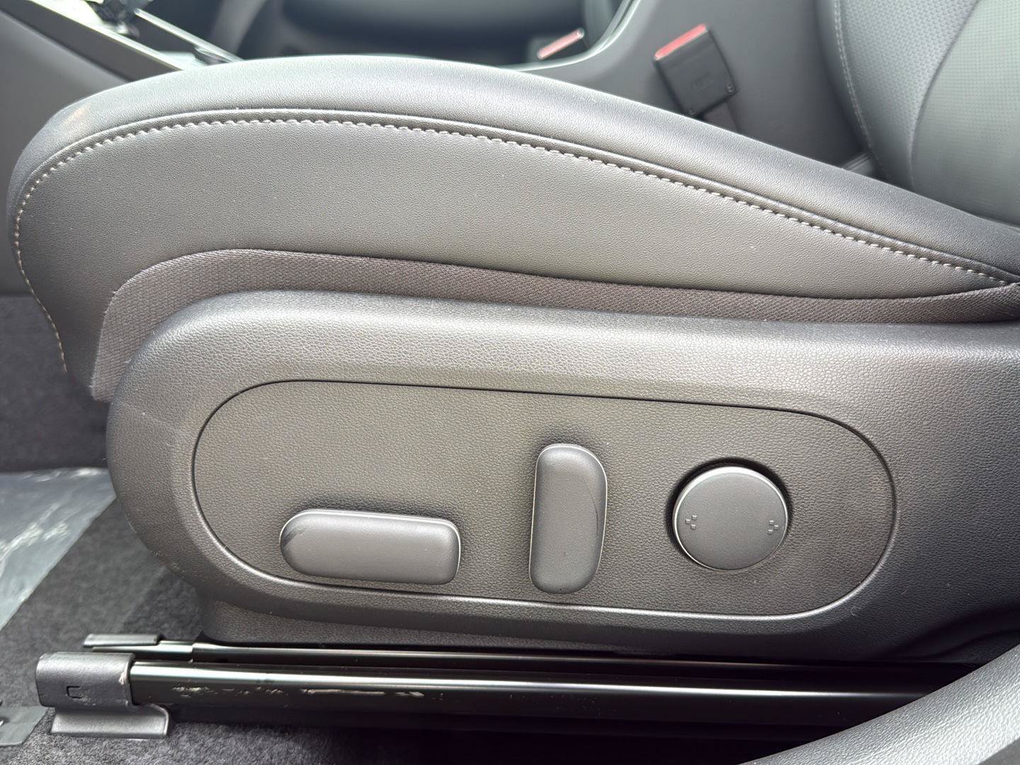 New 2026 Hyundai Kona Limited AWD/4WD image 28