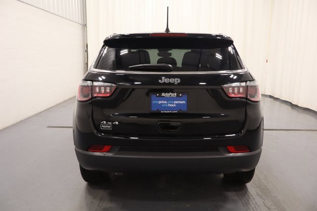 New 2025 Jeep Compass Sport image 8