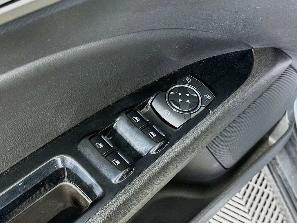 Used 2016 Ford Fusion SE w/ Equipment Group 202A image 20