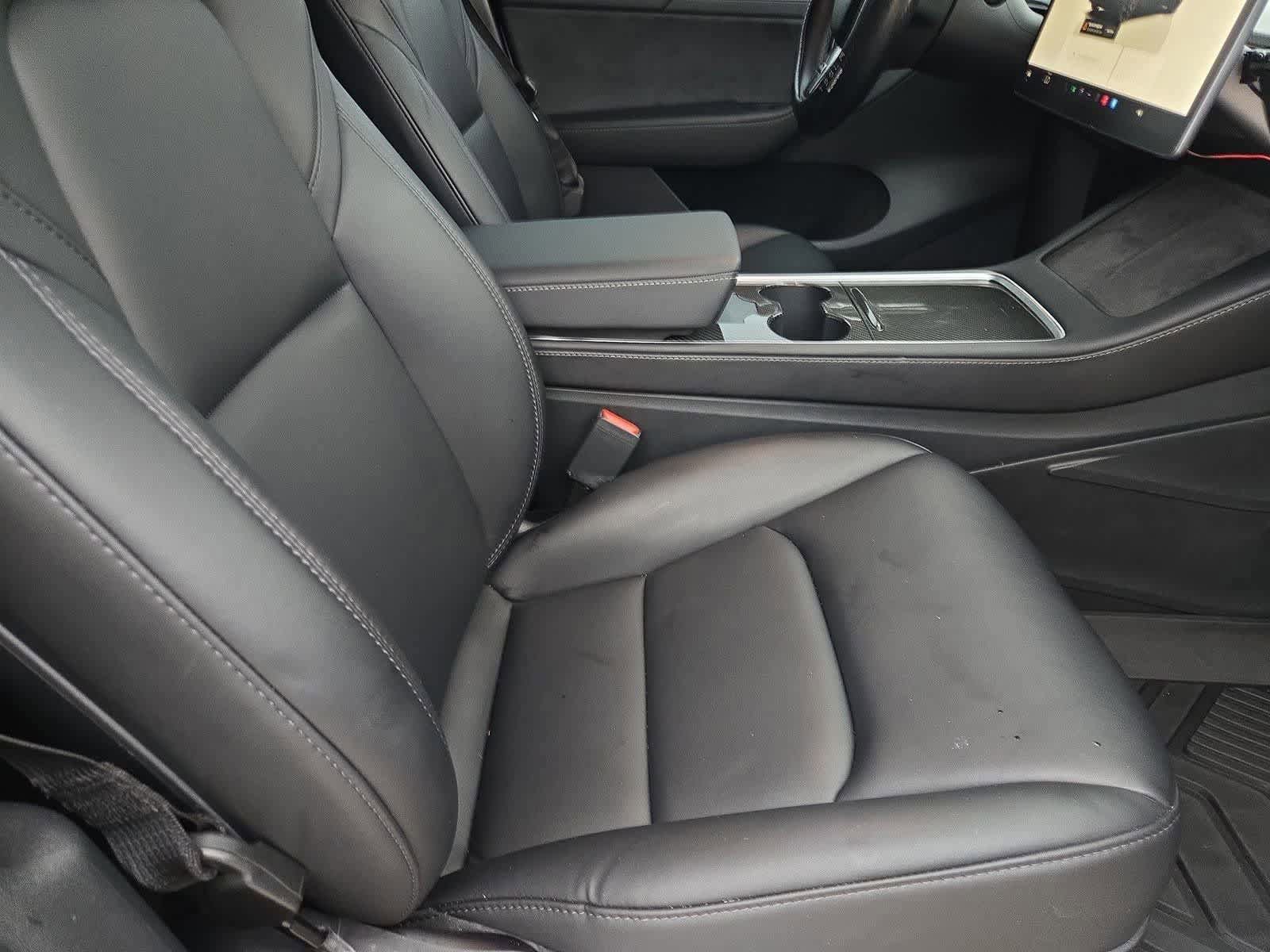 Used 2022 Tesla Model Y Performance AWD/4WD image 19