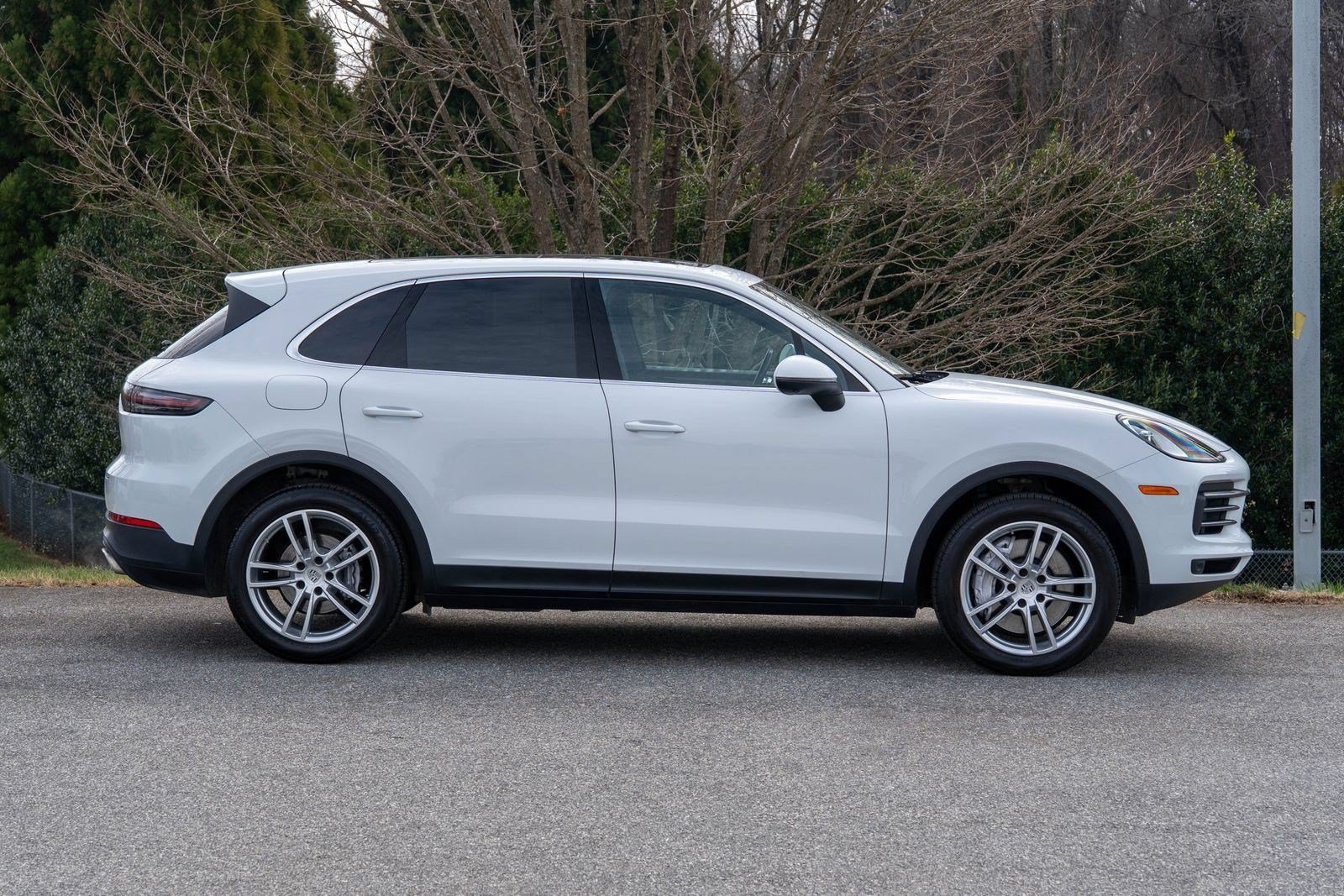 Certified 2023 Porsche Cayenne Platinum Edition AWD/4WD image 9