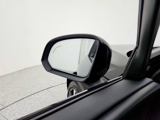 Used 2019 Volvo XC40 T5 R-Design AWD/4WD image 23