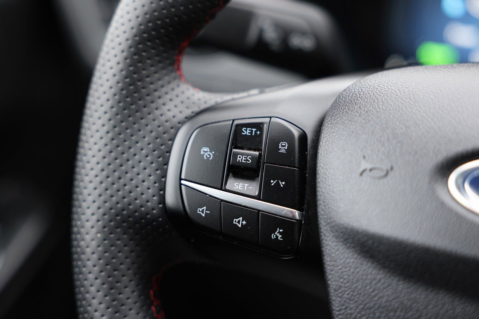 Certified 2023 Ford Escape ST-Line Elite image 18