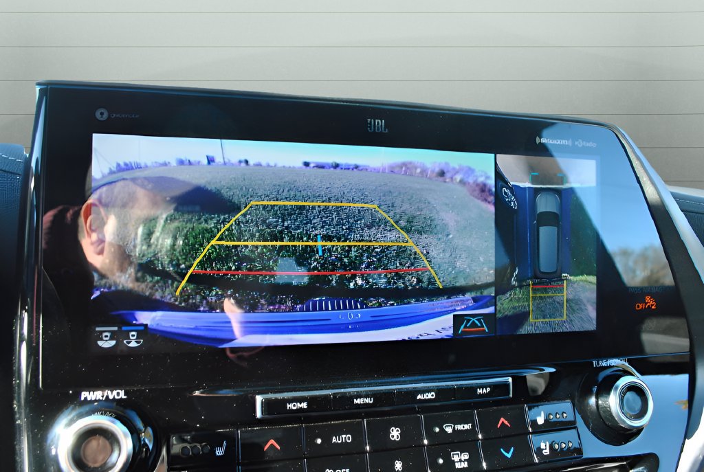 Certified 2021 Toyota Highlander Limited AWD/4WD image 28