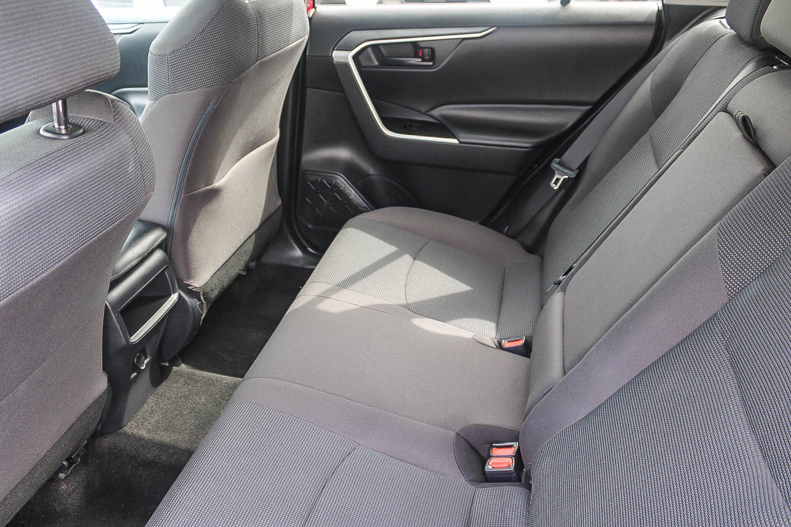 Certified 2019 Toyota RAV4 LE w/ All Weather Liner Package image 19