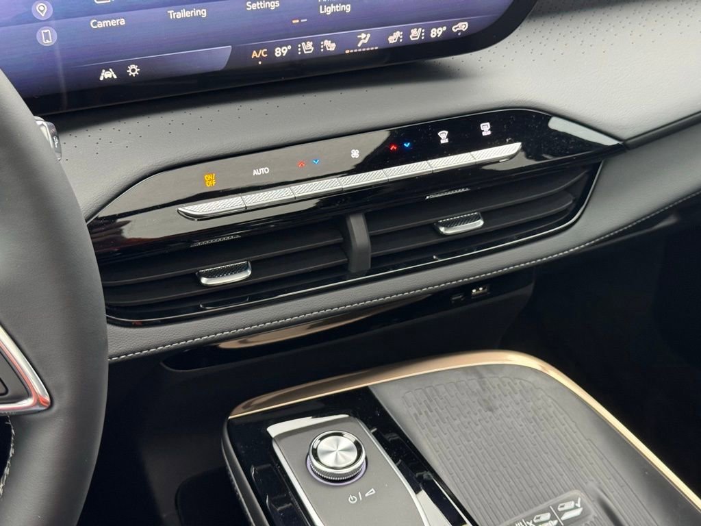 New 2026 Buick Enclave Avenir w/ Super Cruise Package FWD image 31