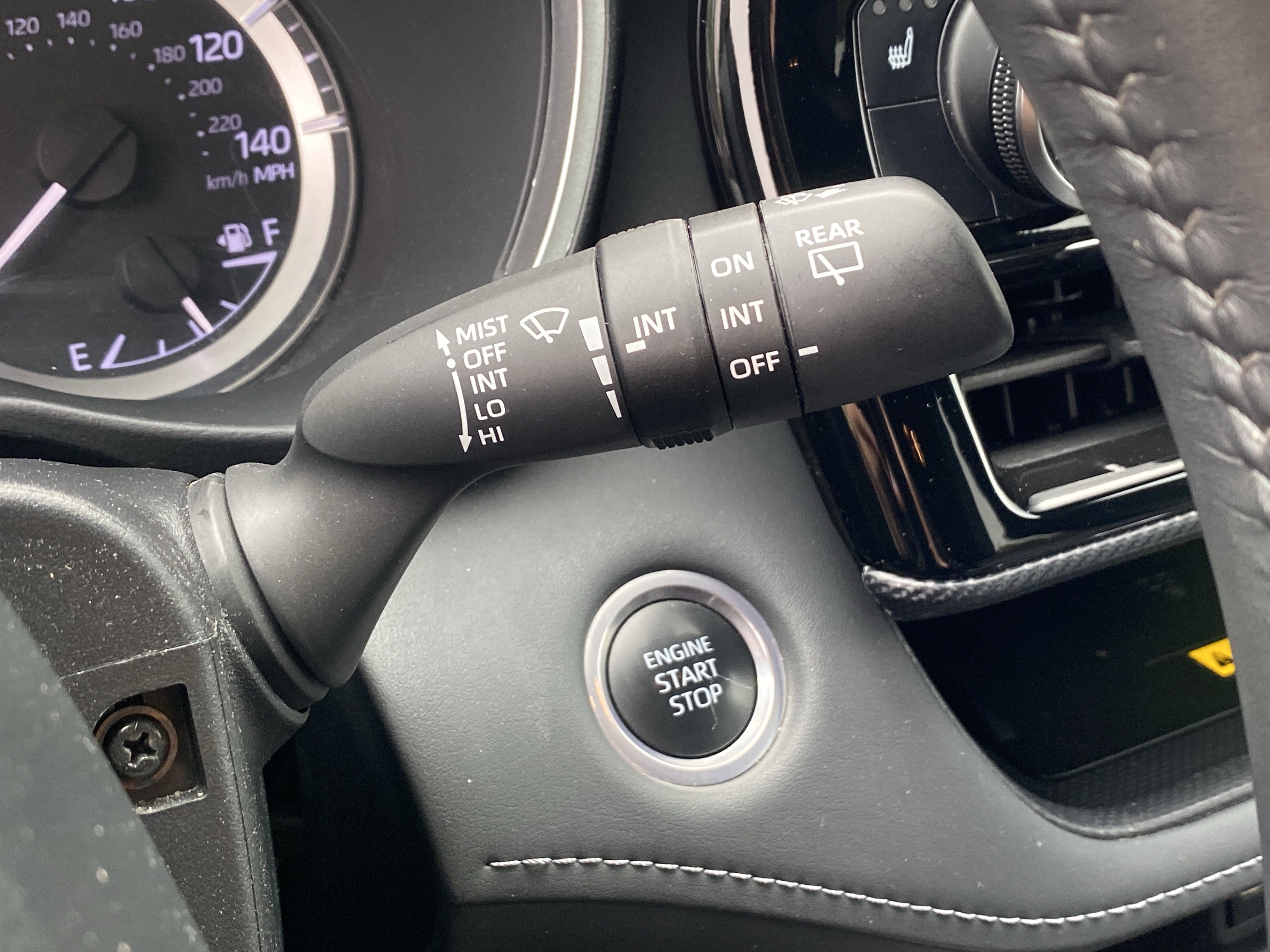 Used 2024 Toyota Highlander XSE image 70