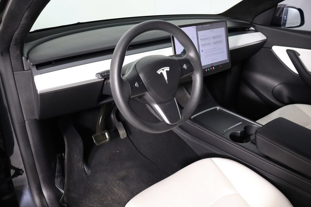 Used 2021 Tesla Model Y Long Range AWD/4WD image 18