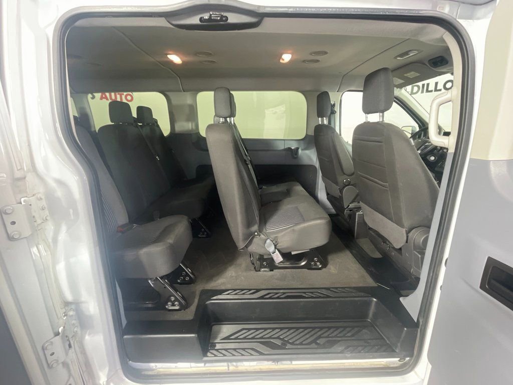 Used 2018 Ford Transit 350 XL image 9