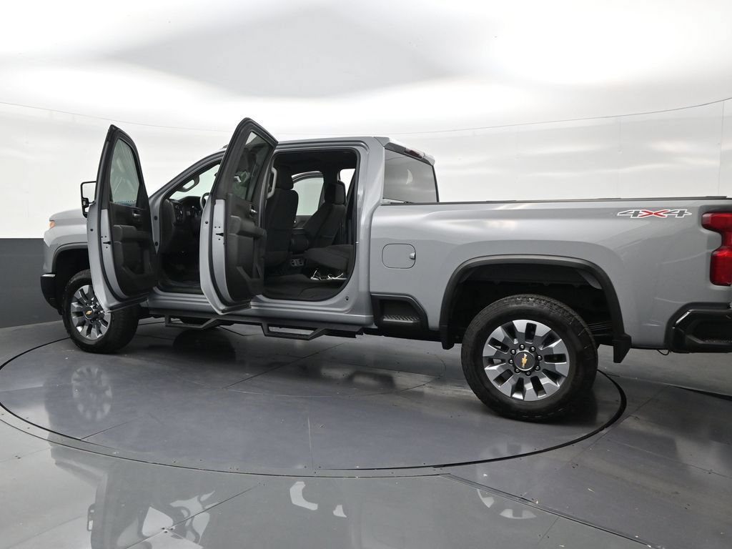 Used 2025 Chevrolet Silverado 2500 Custom w/ Custom Value Package AWD/4WD image 32