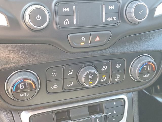 Certified 2024 GMC Terrain SLT AWD/4WD image 16