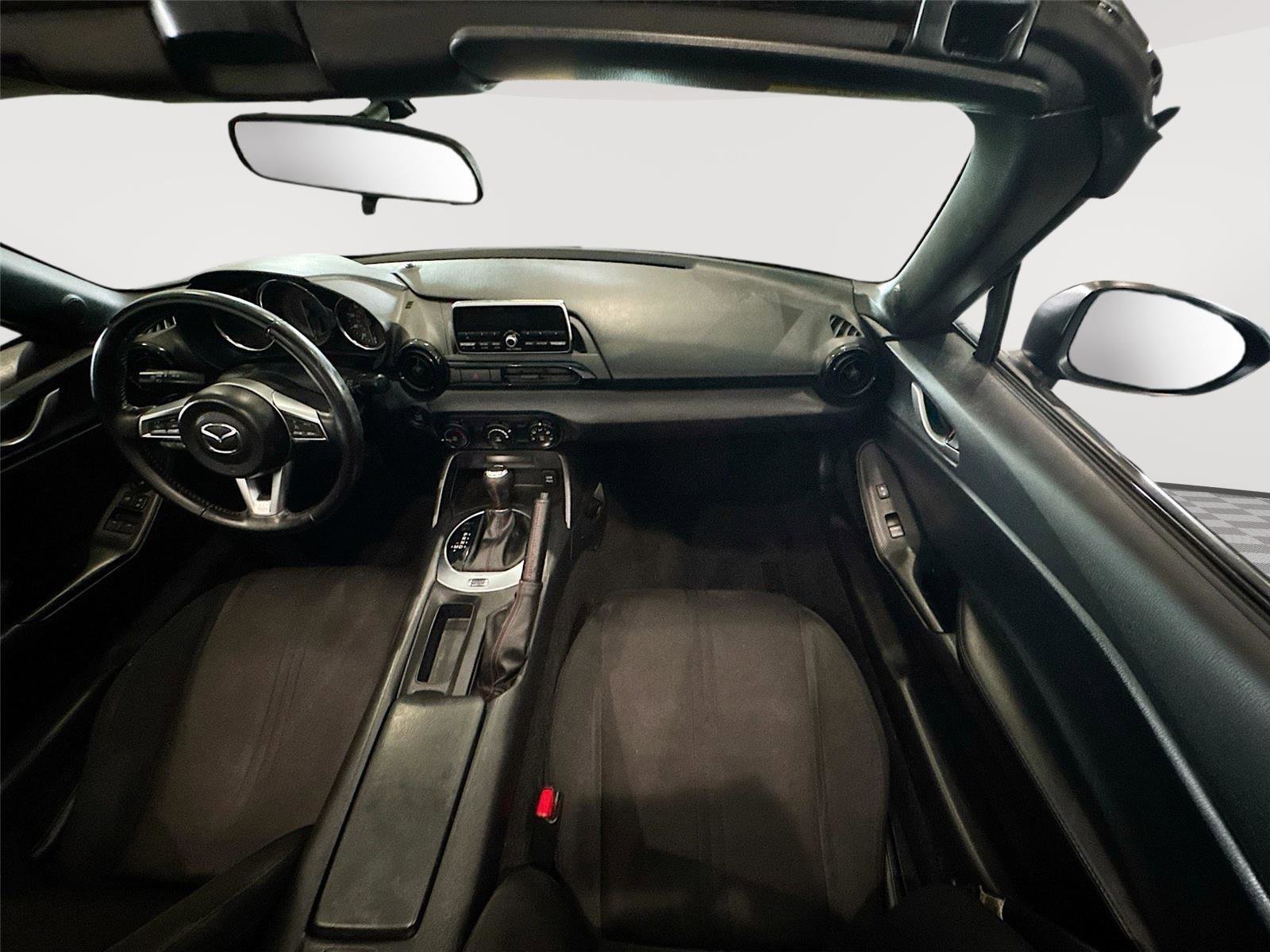 Used 2016 MAZDA MX-5 Miata Sport RWD image 18