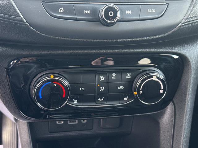 Used 2020 Buick Encore GX Preferred w/ Cold Weather Comfort Package image 19