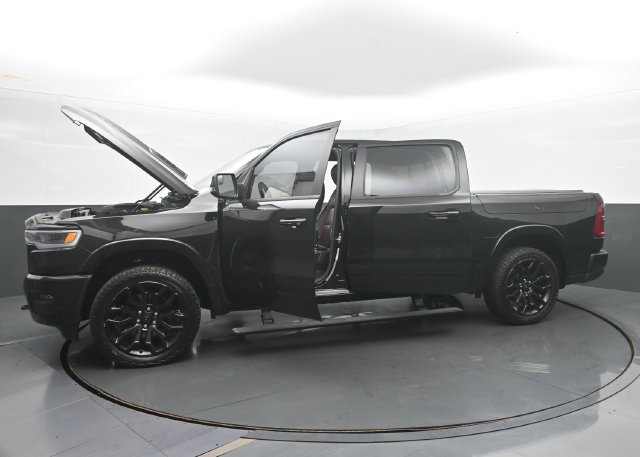Used 2025 RAM 1500 Limited AWD/4WD image 48