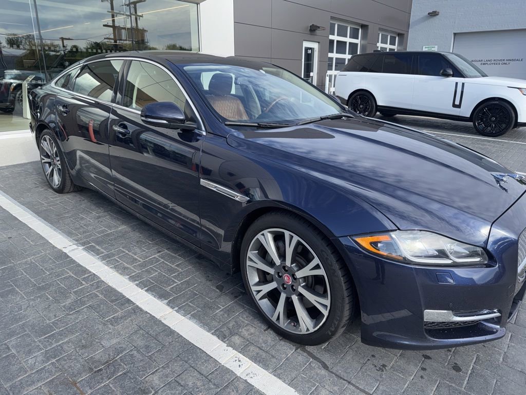 Used 2017 Jaguar XJ L Portfolio AWD/4WD image 2