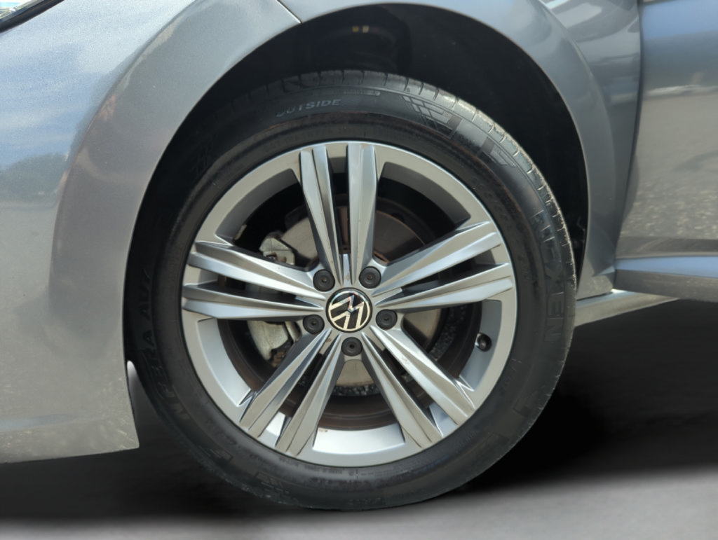 Used 2022 Volkswagen Jetta SE FWD image 47