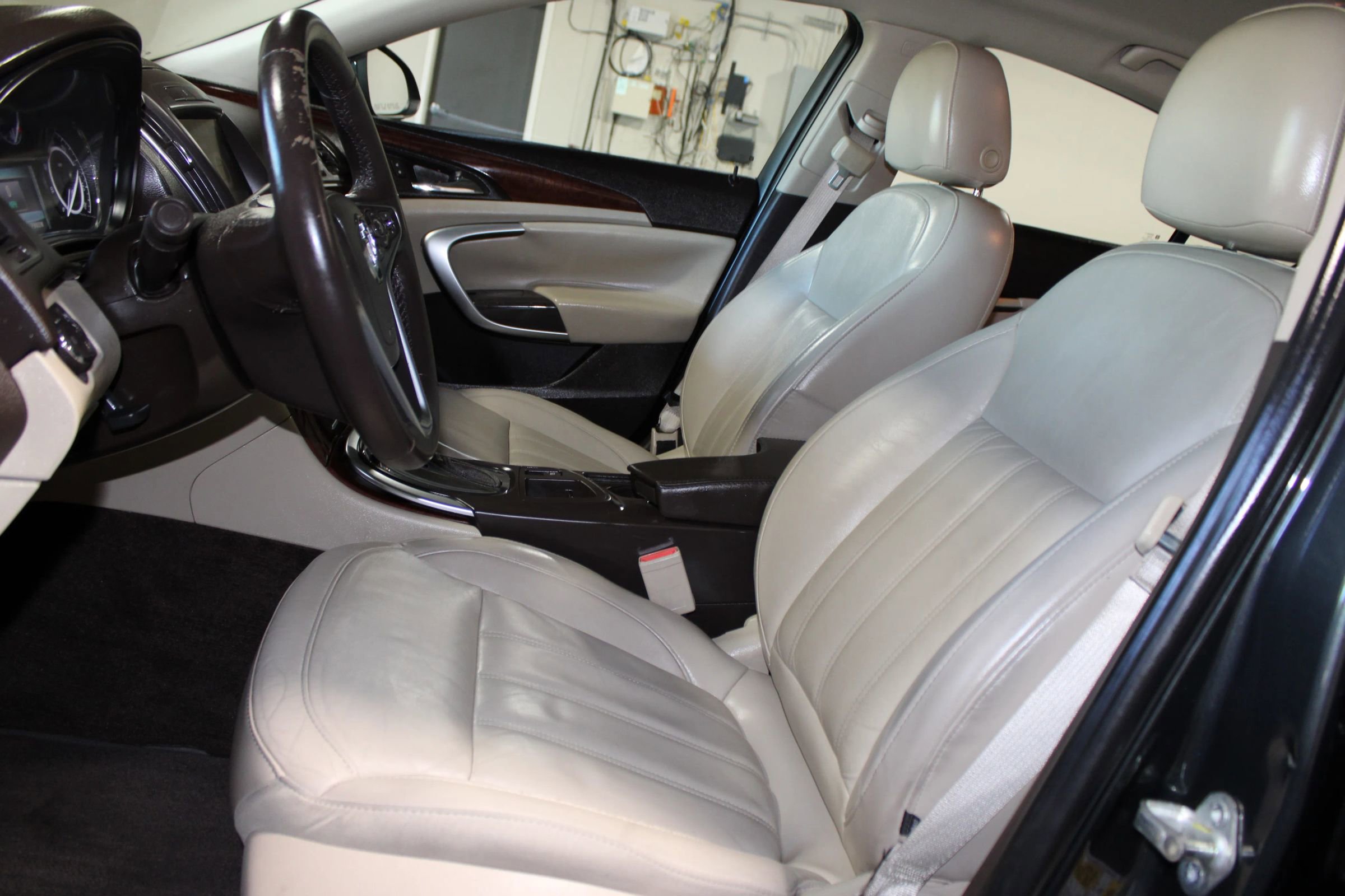 Used 2014 Buick Regal FWD image 22
