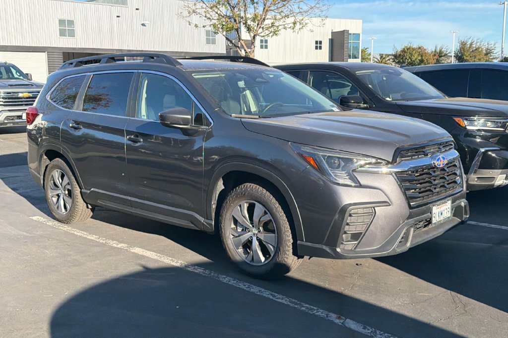 Used 2024 Subaru Ascent Premium w/ Convenience Package