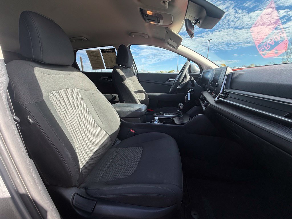 Used 2023 Kia Sportage LX FWD image 27