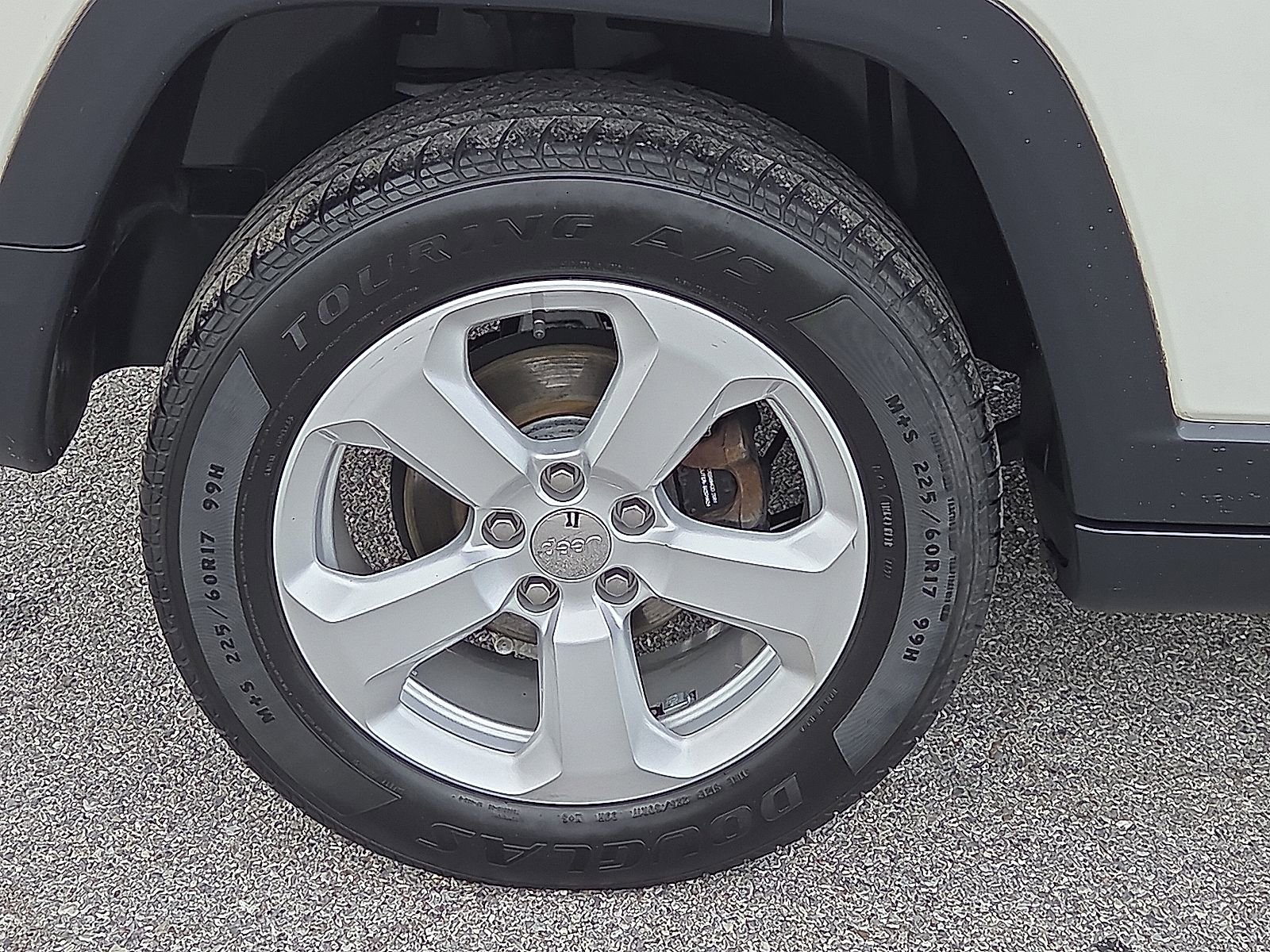 Used 2018 Jeep Compass Latitude w/ Popular Equipment Group AWD/4WD image 7