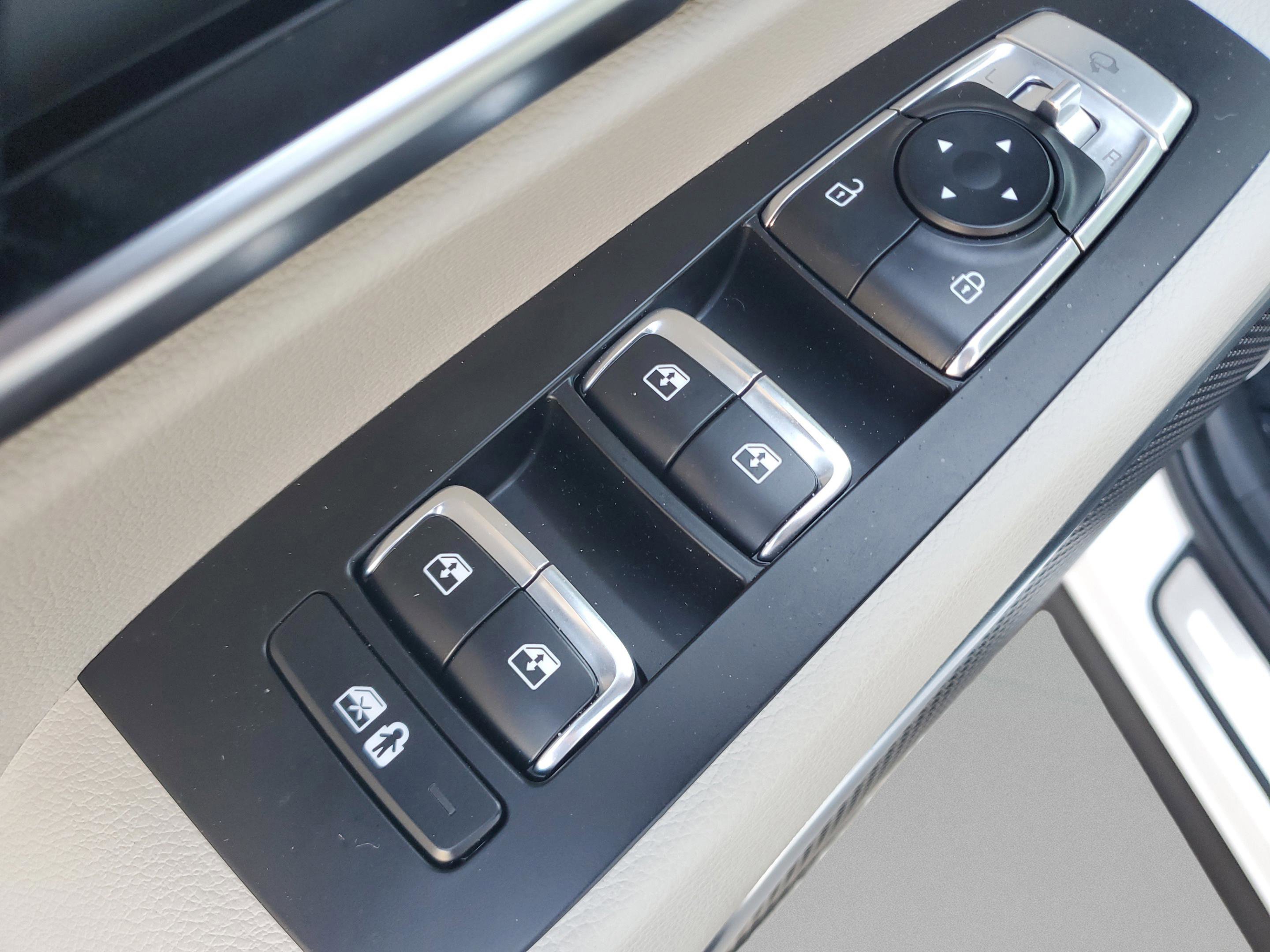 Used 2025 Kia Telluride SX Prestige image 18