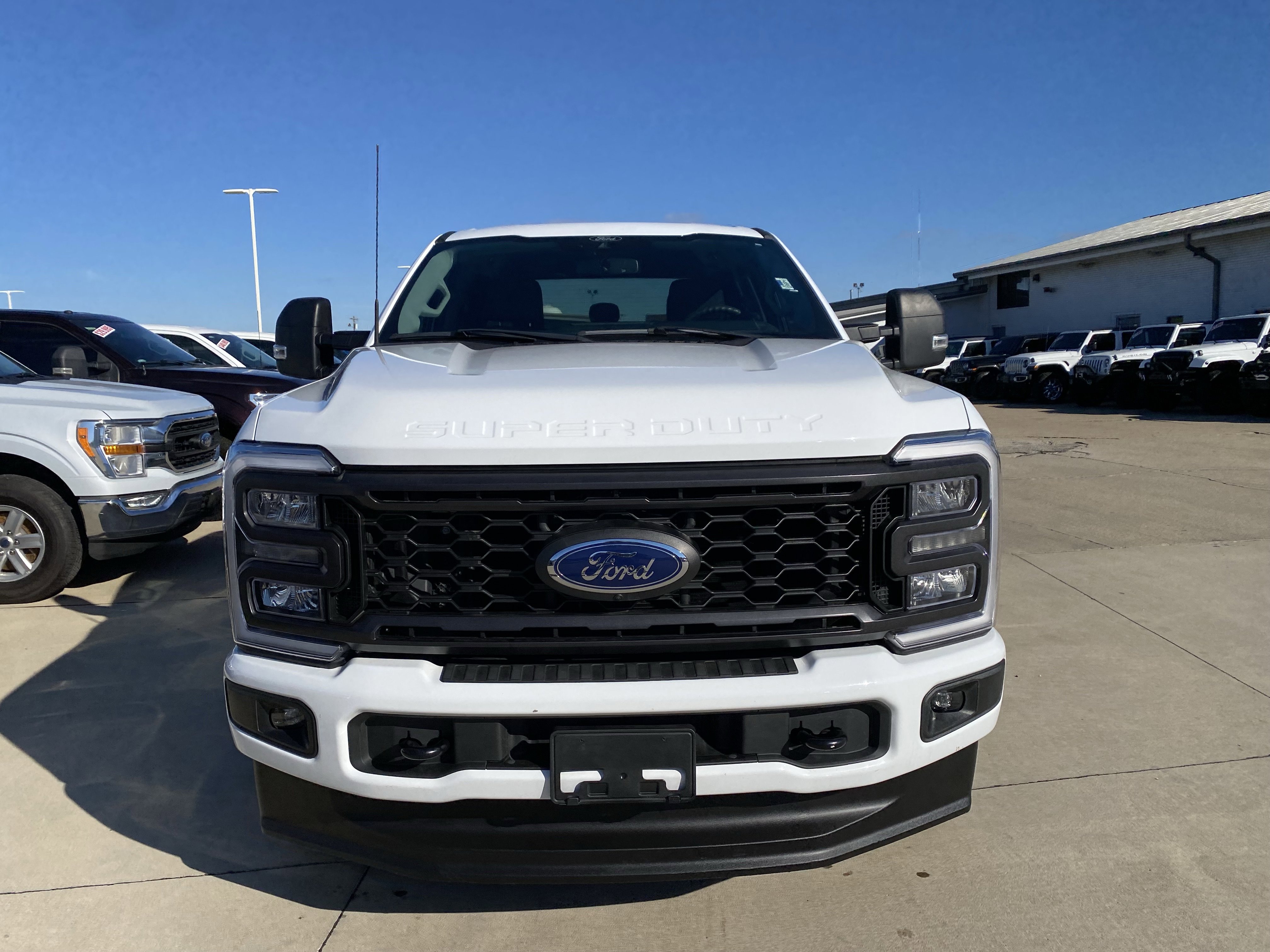 Used 2024 Ford F250 XLT w/ XLT Premium Package image 2