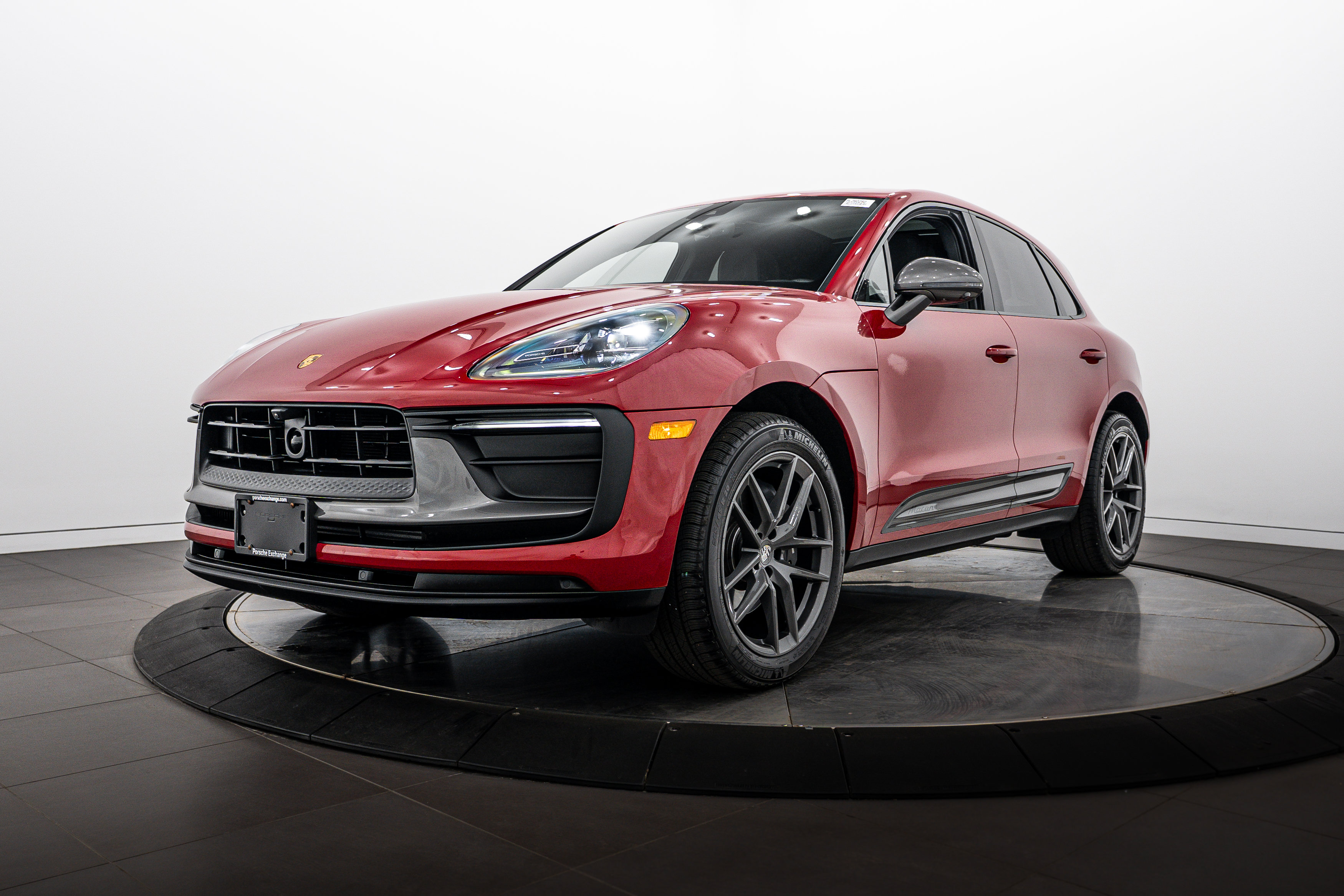 Certified 2026 Porsche Macan Turbo AWD/4WD image 1