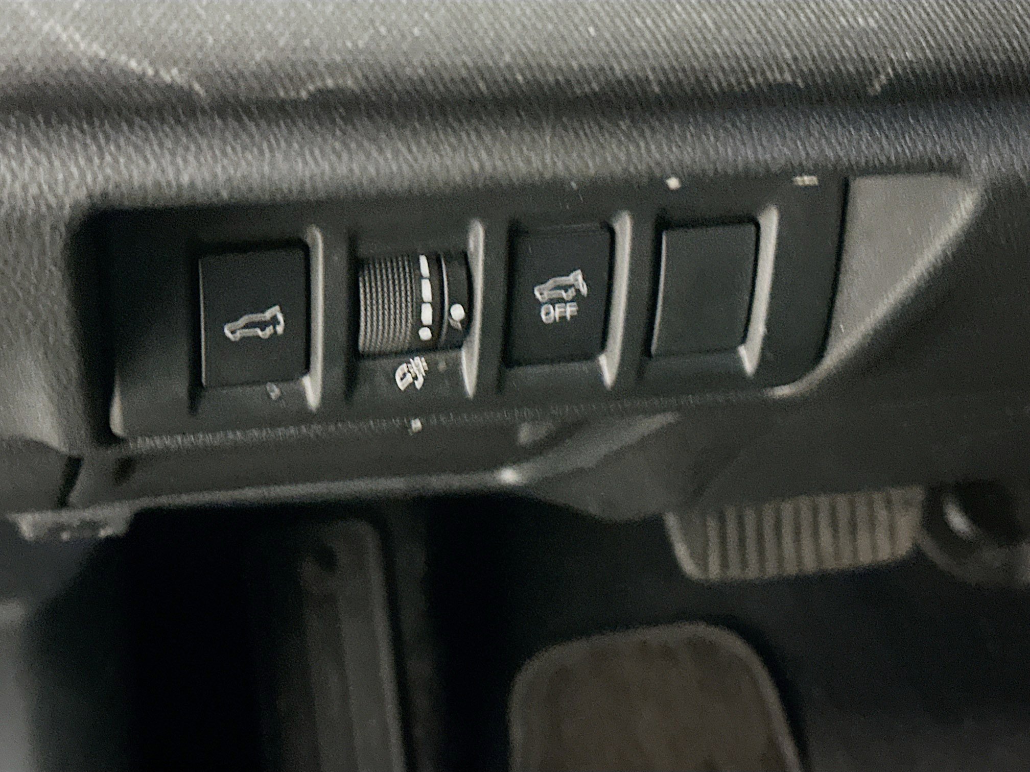 Used 2025 Subaru Outback Premium image 17