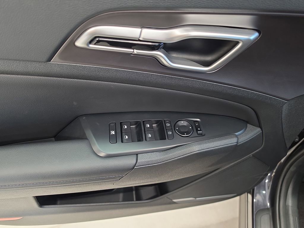 Used 2026 Kia Sportage EX image 13