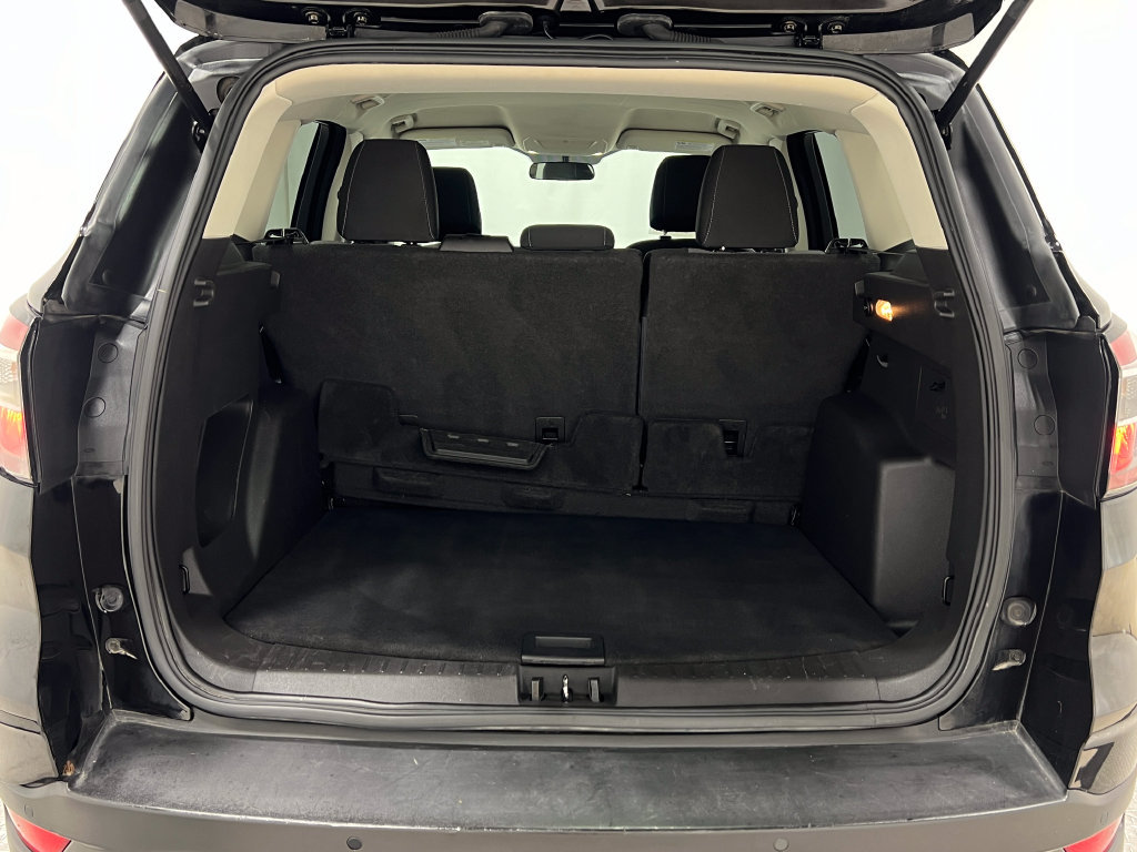 Used 2017 Ford Escape SE w/ Equipment Group 201A AWD/4WD image 26